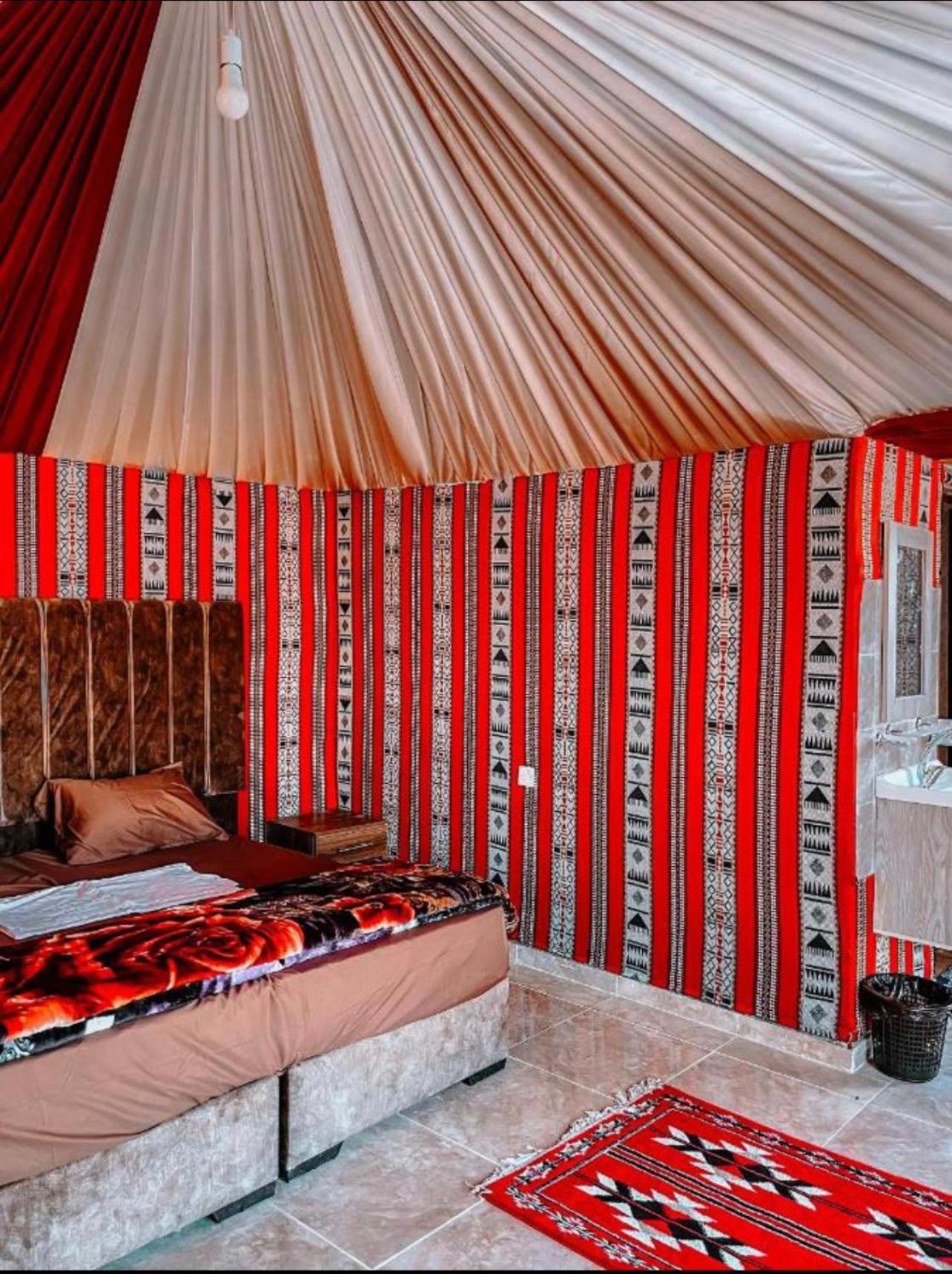 Rum Magic Luxury Camp Вади Рум Екстериор снимка
